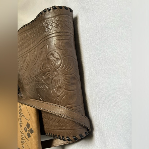 Patricia Nash Salerno Saddlebag - Picture 3 of 8